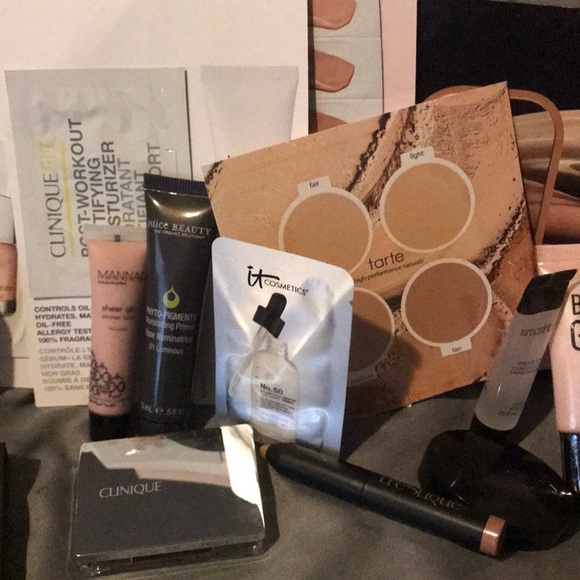 Makeup Bundle - Picture 3 of 6